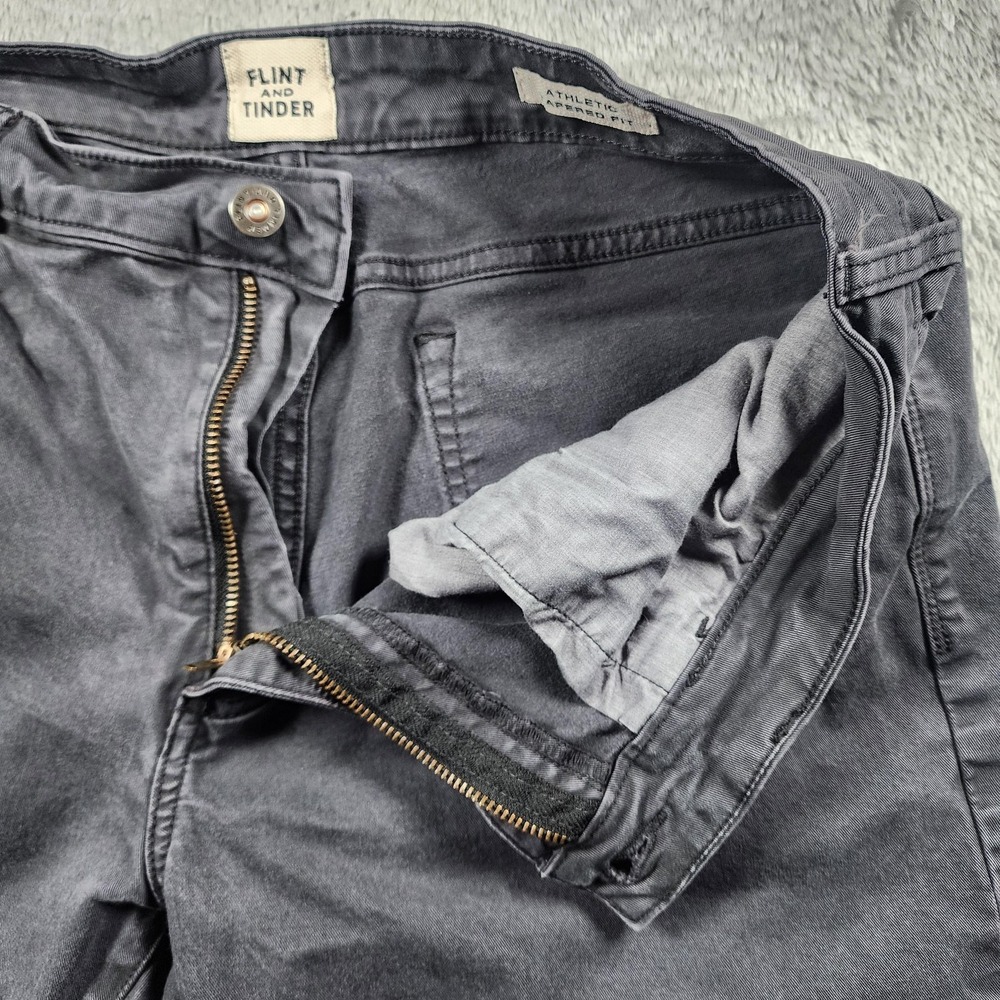 Flint And Tinder Jeans Mens 33x32 (Fits 31x30) Gray Athletic Tapered Charcoal - Picture 10 of 13